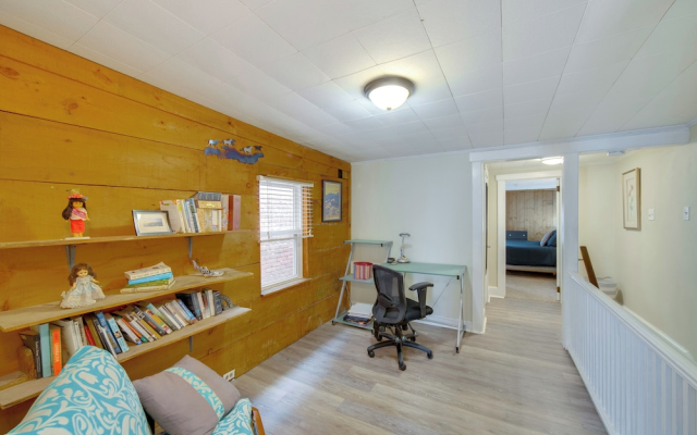 WFH Space & Yard! Walkable Lancaster Row Home