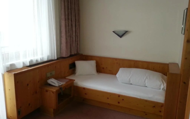 Hotel zum Holzknecht