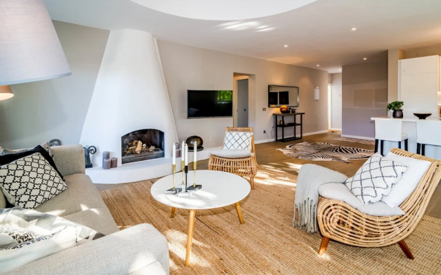AS12 Luxury 3 bedroom apartment RoomService