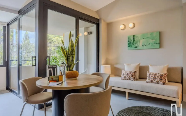 NOK Bright 1BR With Outdoor Terrace