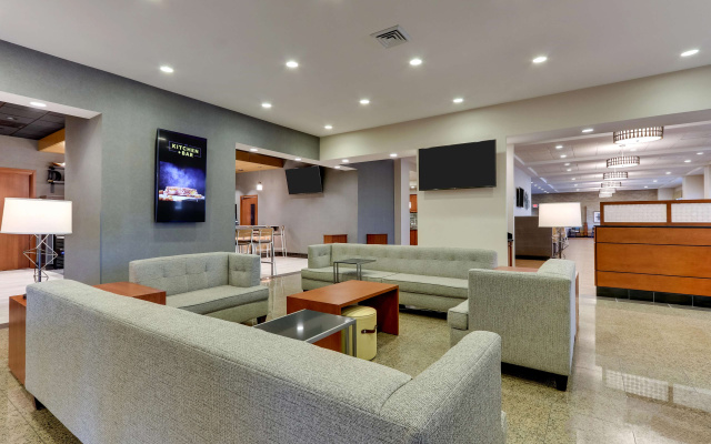 Drury Inn & Suites near Universal Orlando Resort