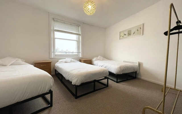 Pool Hill Terrace - Two Bedroom Apartment