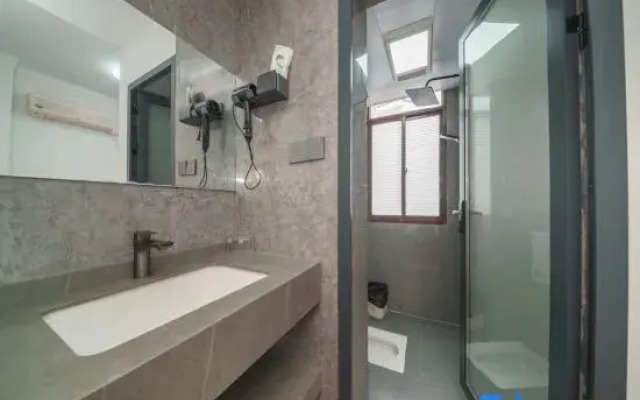 Phoenix Apartment