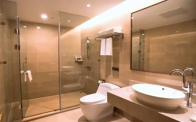 Vienna Hotel (Chongqing Jiangjin Dingshan Park)