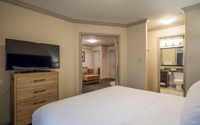 Sandman Hotel & Suites Winnipeg Airport