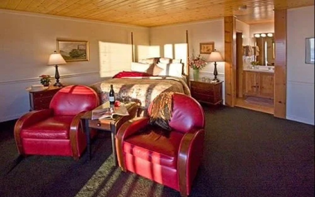 Sea Rock Bed and Breakfast Inn