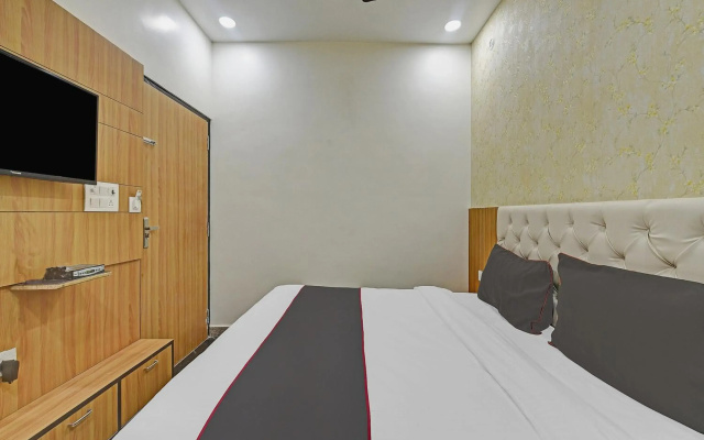 Collection O 86478 Hotel Greenleaf