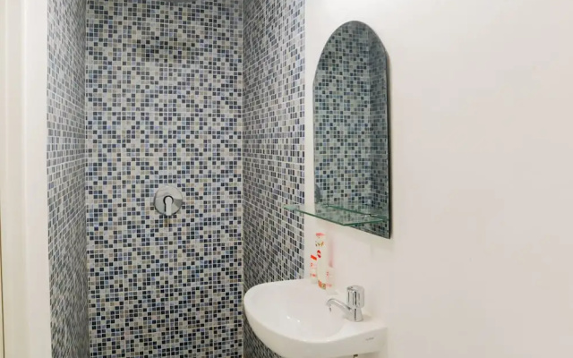 OYO 1242 Aeropolis Apartment