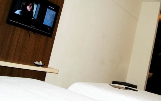 New Regent Hotel & Restaurant