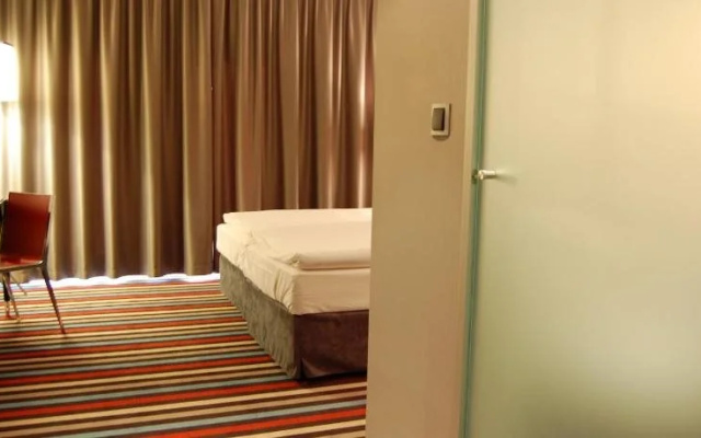 Silver Hotel & Gokart Center