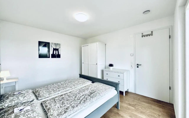 ZIMMERzuVERMIETEN in Deitingen Tiny House