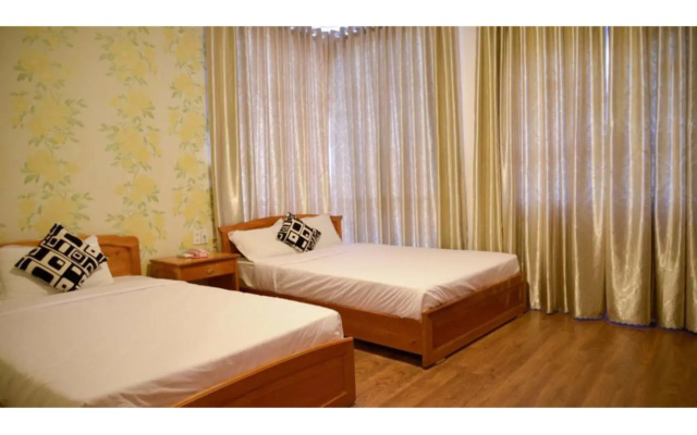 Kim Long Hotel