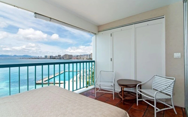 Sans Souci 1106 Studio Bedroom Condo
