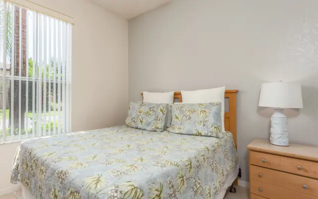 Regal Palms-RU1067