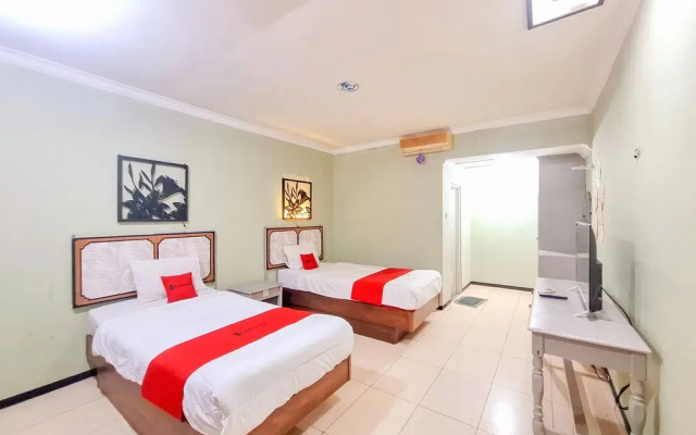 RedDoorz near Stadion Semeru Lumajang Jawa Timur