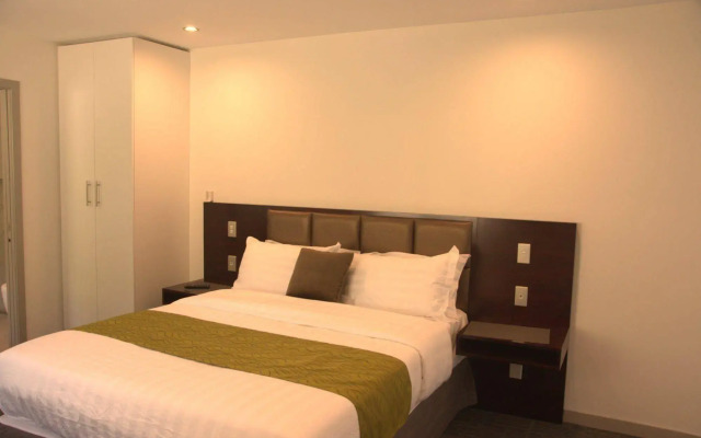 Newlands Court Motel