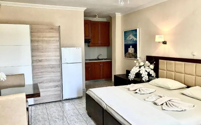 Sotiris Apartments