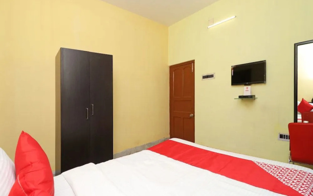 Oyo 11530 Maa Tara Guest House