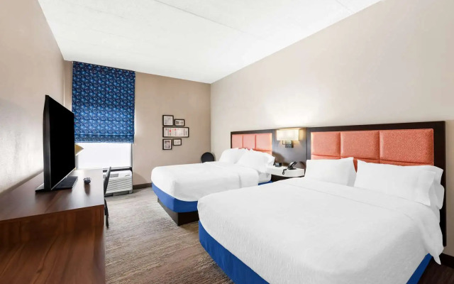 Hampton Inn Pennsville