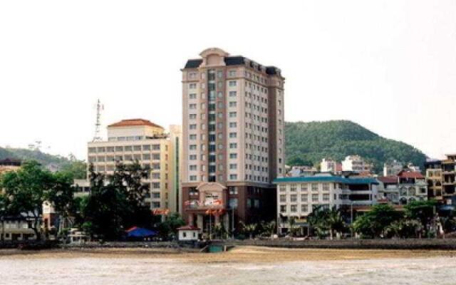 Ha Long Dream Hotel вид на фасад