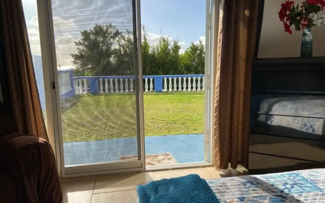 Blue Diamond Apartments