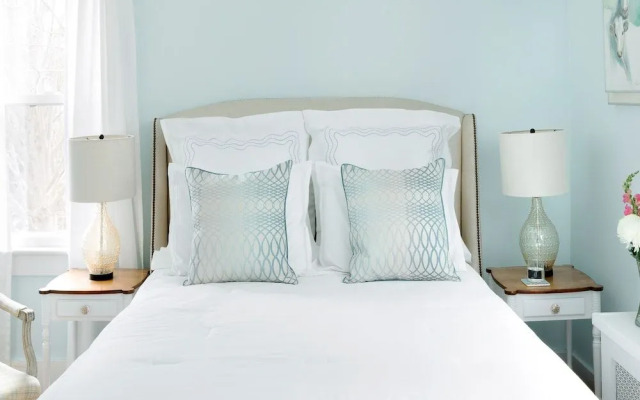 East Bay Bed & Breakfast