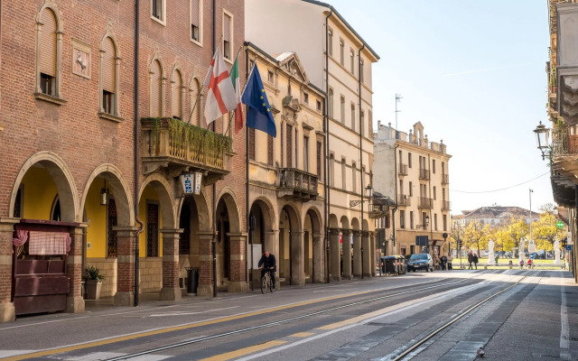 Hotel Serafino