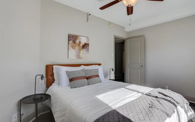 FRONTDESK 500 Fifth Apts Downtown Nashville