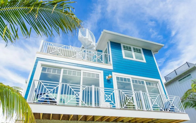 Coastal Queen
