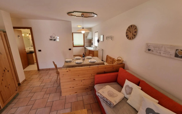 Vajolet, three rooms apartment on the ground floor.-1 VAJOLET