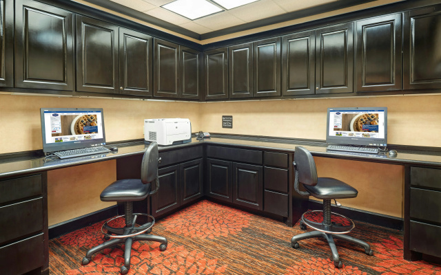 Hampton Inn & Suites Waco-South
