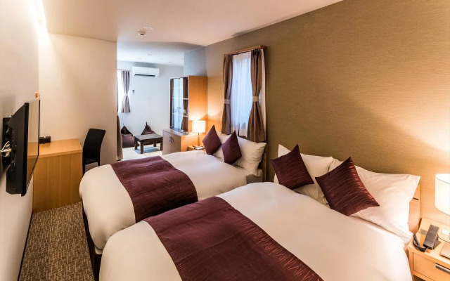 Kyoto Karasuma Oike Hotel grandereverie