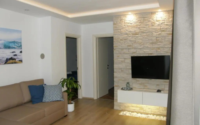 Apartments Eta