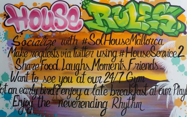 Апартаменты Sol House The Studio Calviá Beach вид на фасад