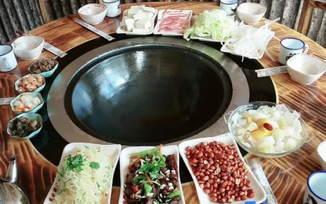 Northeast of Badaling, Beijing, Pang Shantou Tieguoyu Homestay