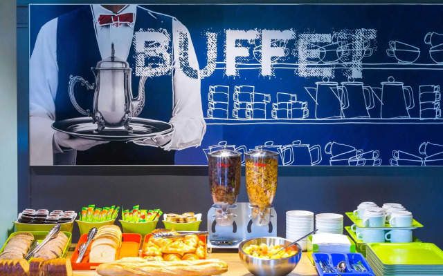 ibis budget Courbevoie Paris la Defense 1