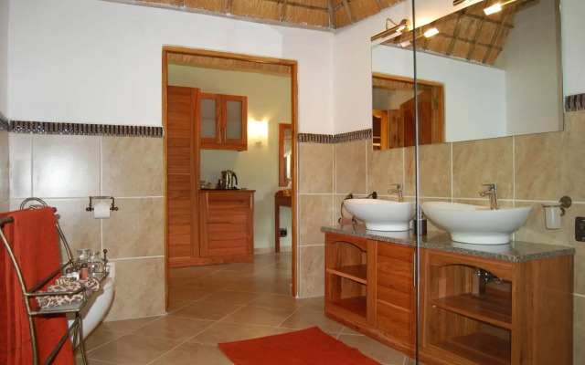 Kubu Safari Lodge