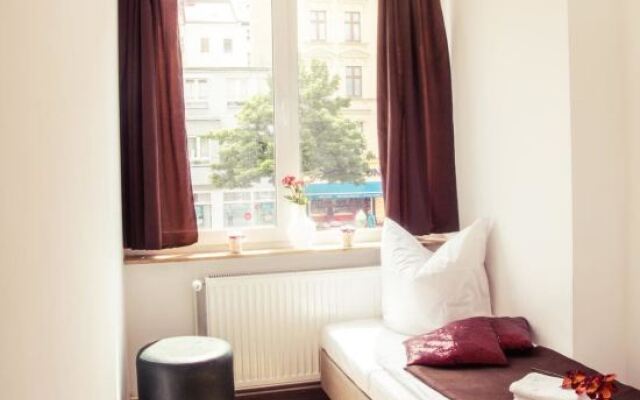 Отель Berlin City Guesthouse Германия, Берлин - отзывы, цены и фото номеров - забронировать отель Berlin City Guesthouse онлайн комната для гостей