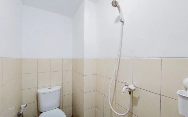 Warm And Simply Studio Room At Urbantown Serpong Apartment