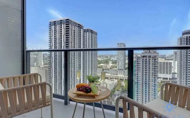 Oasis 1BR Apartment With Pool