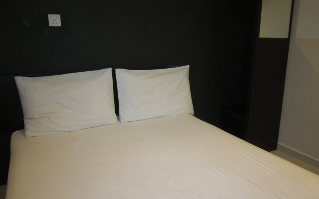3Top Hotel the Strand