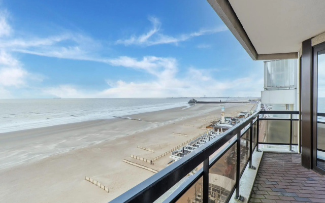 Spacious apartment in Blankenberge with balcony