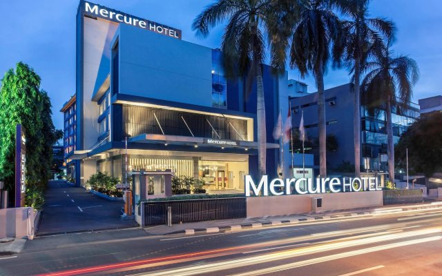 Отель Mercure Jakarta Cikini Индонезия, Джакарта - отзывы, цены и фото номеров - забронировать отель Mercure Jakarta Cikini онлайн вид на фасад