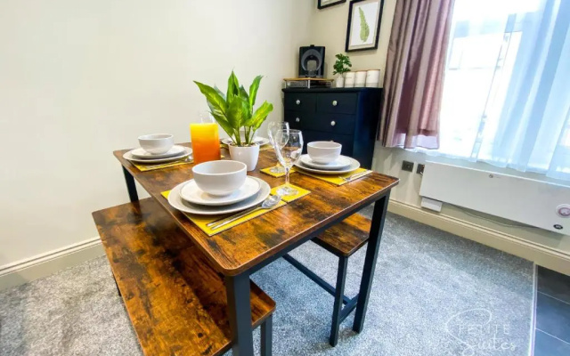 The Wild Fauna Suite - Petite Suites