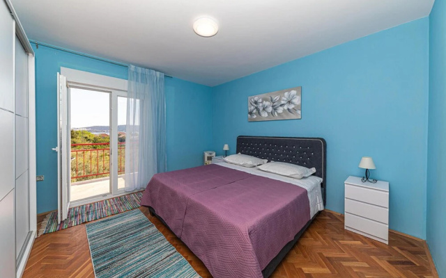 Beautiful Apartment in Kastel Sucurac With 3 Bedrooms and Wifi