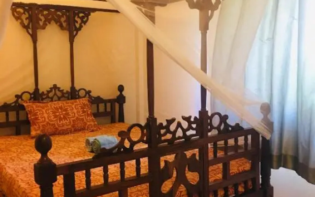 Casa Umoja Guesthouse