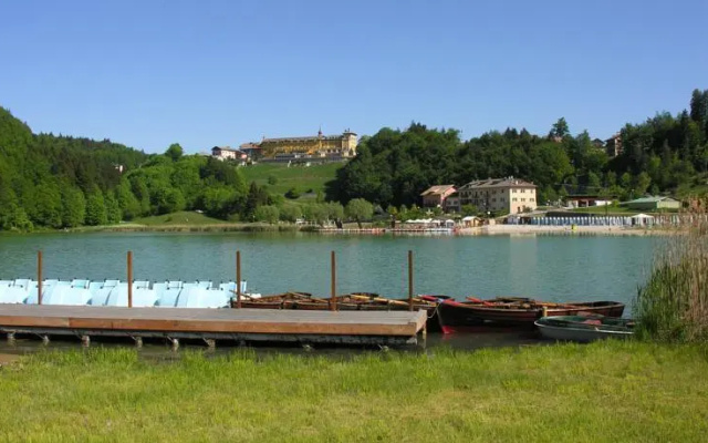 Hotel Monte Rust