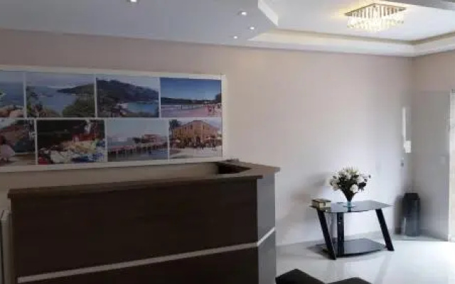 Pereque Praia Hotel