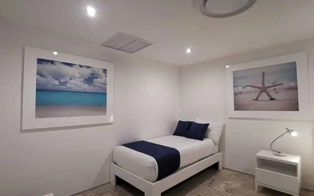 Magia Beachside Apartment by Bvr