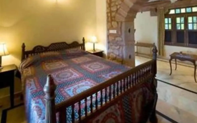 Chandelao Garh Hotel